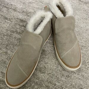 Toms Gray Suede Fur-Lined Shoes